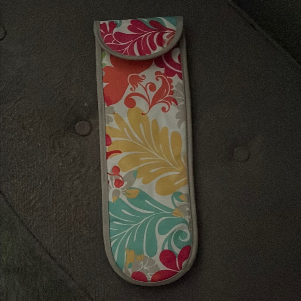 thirty one Flat Iron Holder